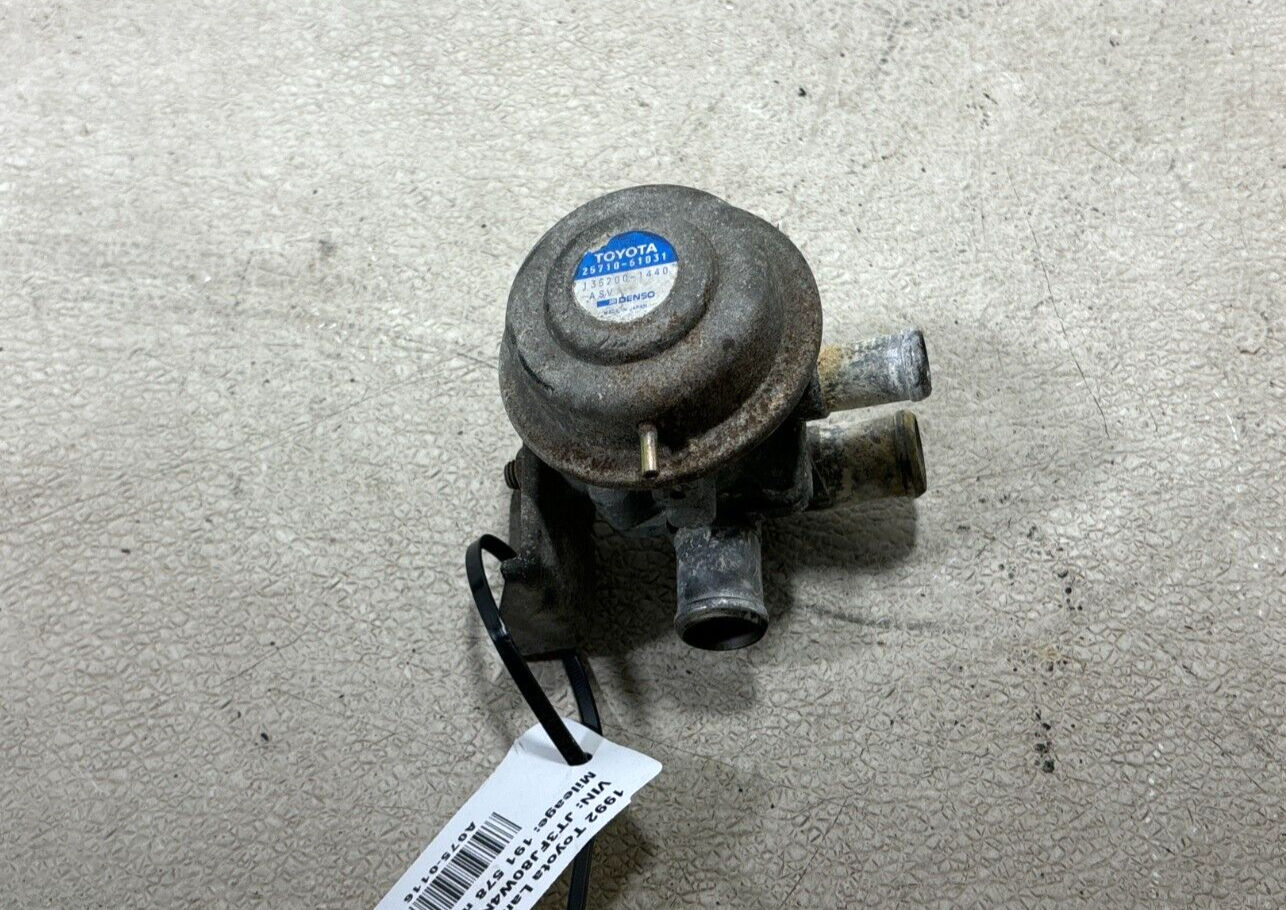 1991-1992 Toyota Land Cruiser Vacuum Air Switch Valve 25710-61031 Oem