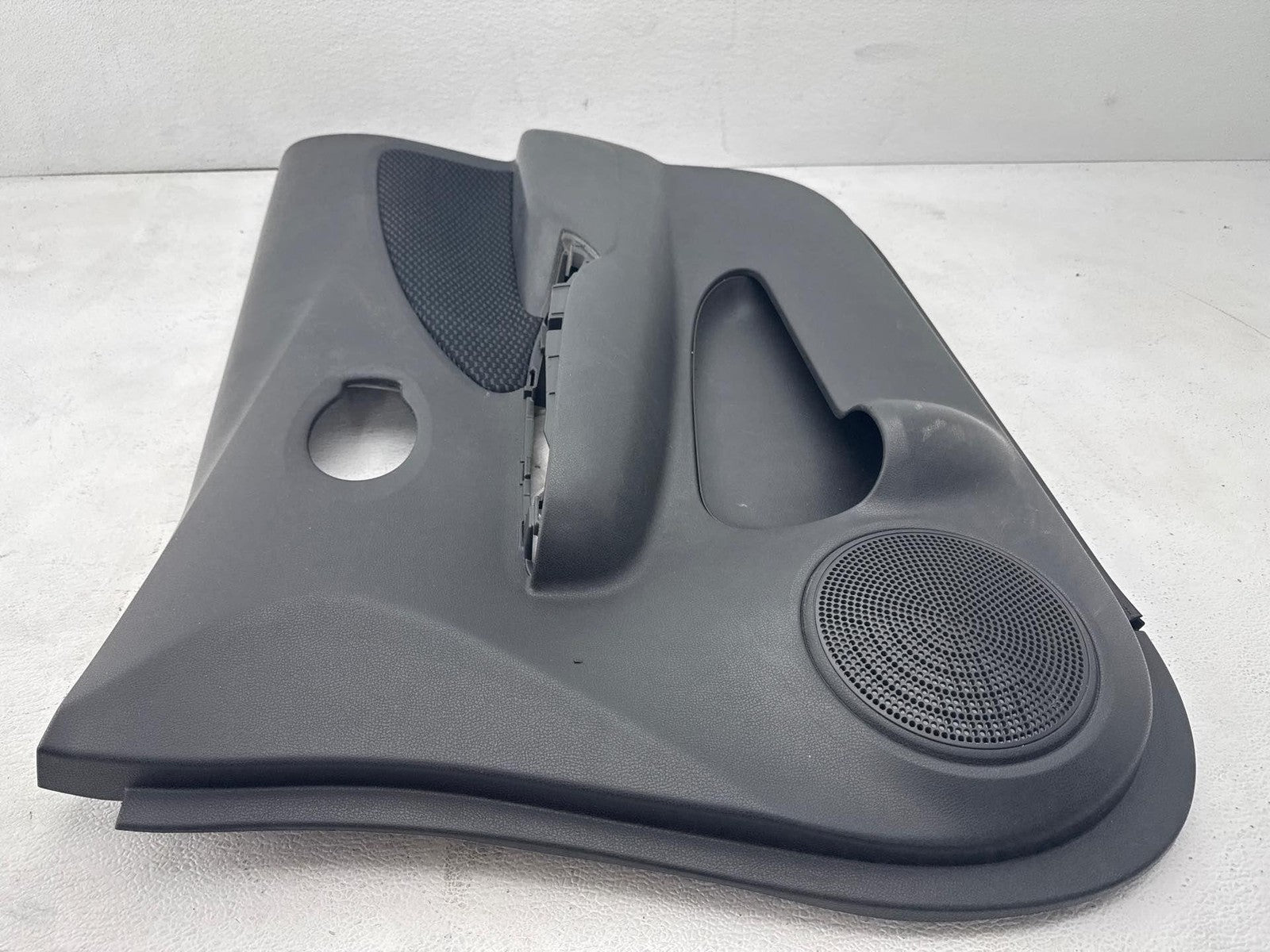 14-19 Nissan Versa Hatchback Front Right Door Panel Trim Cover Oem