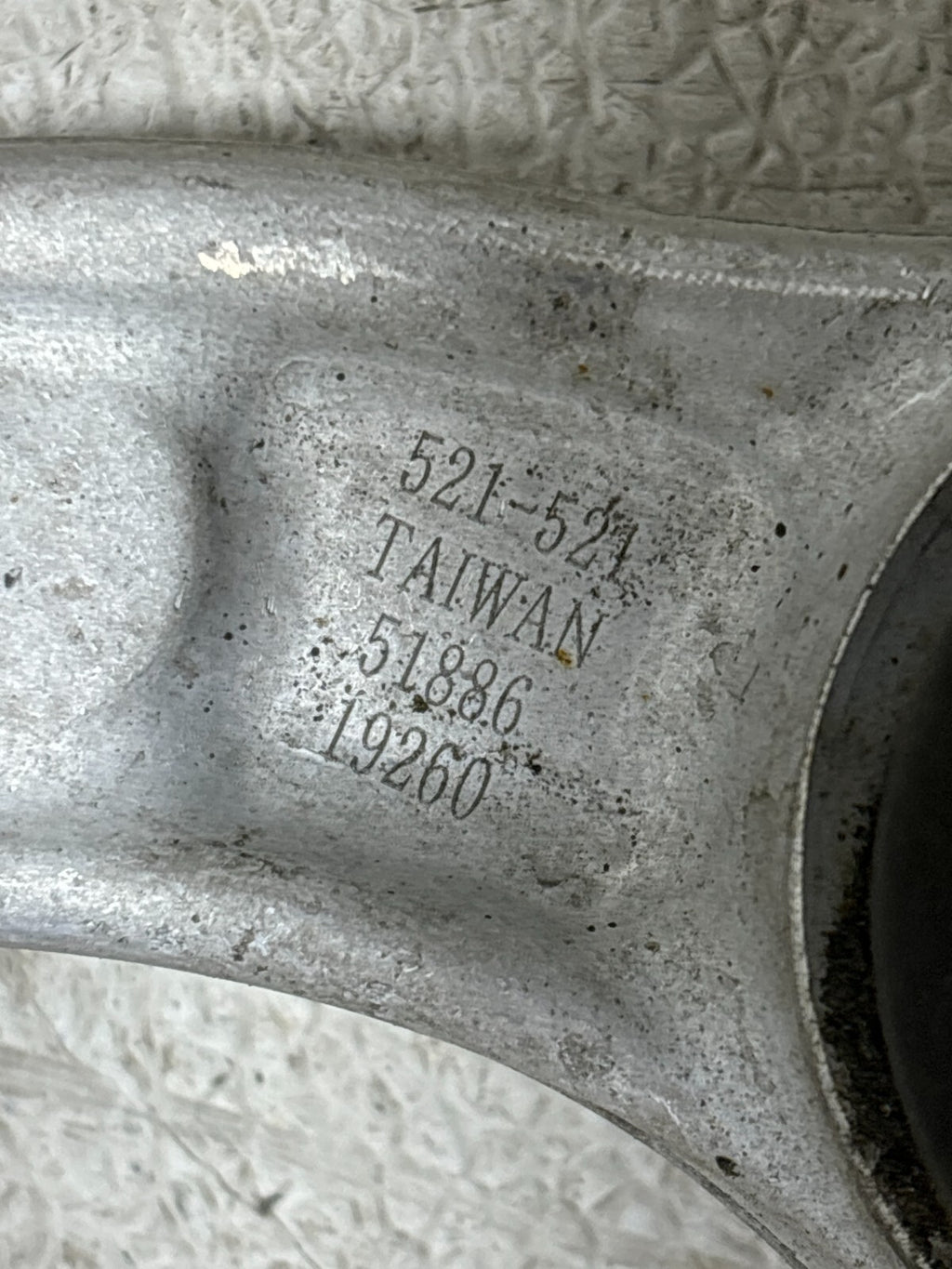 06-13 Mercedes X164 Gl450 Gl320 R350 Front Right Passenger Side Upper Control