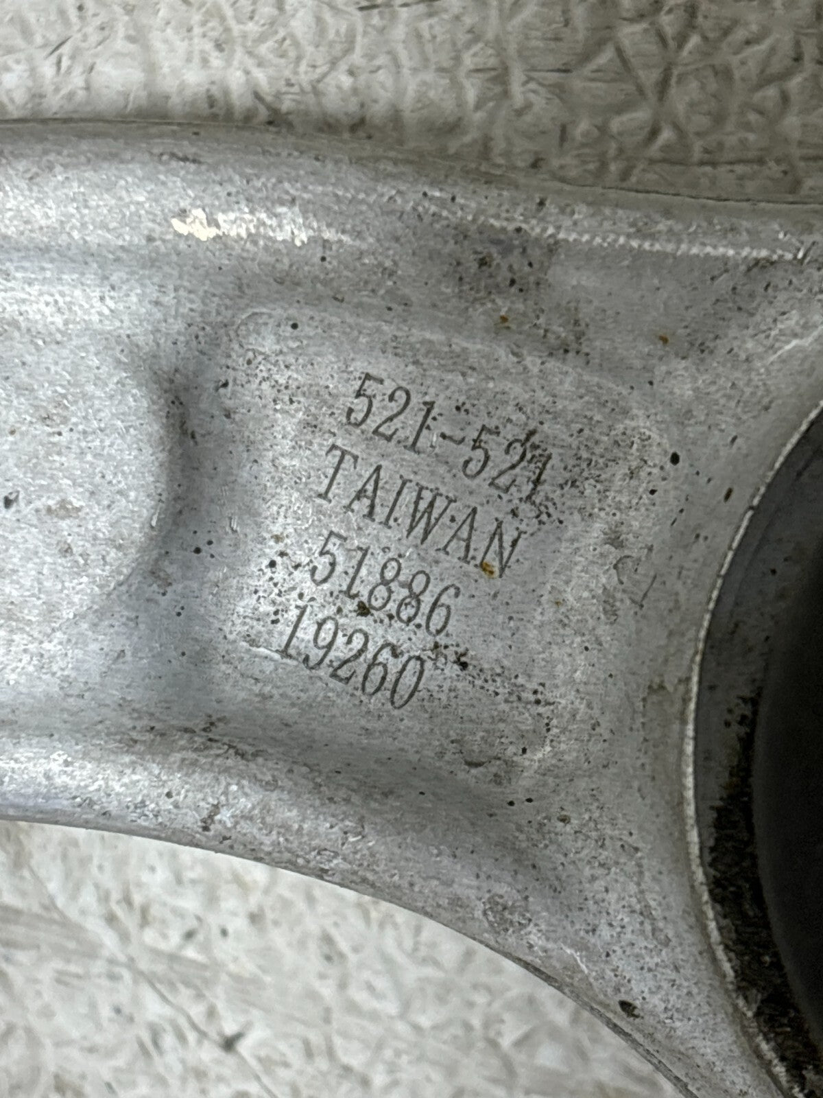 06-13 Mercedes X164 Gl450 Gl320 R350 Front Right Passenger Side Upper Control