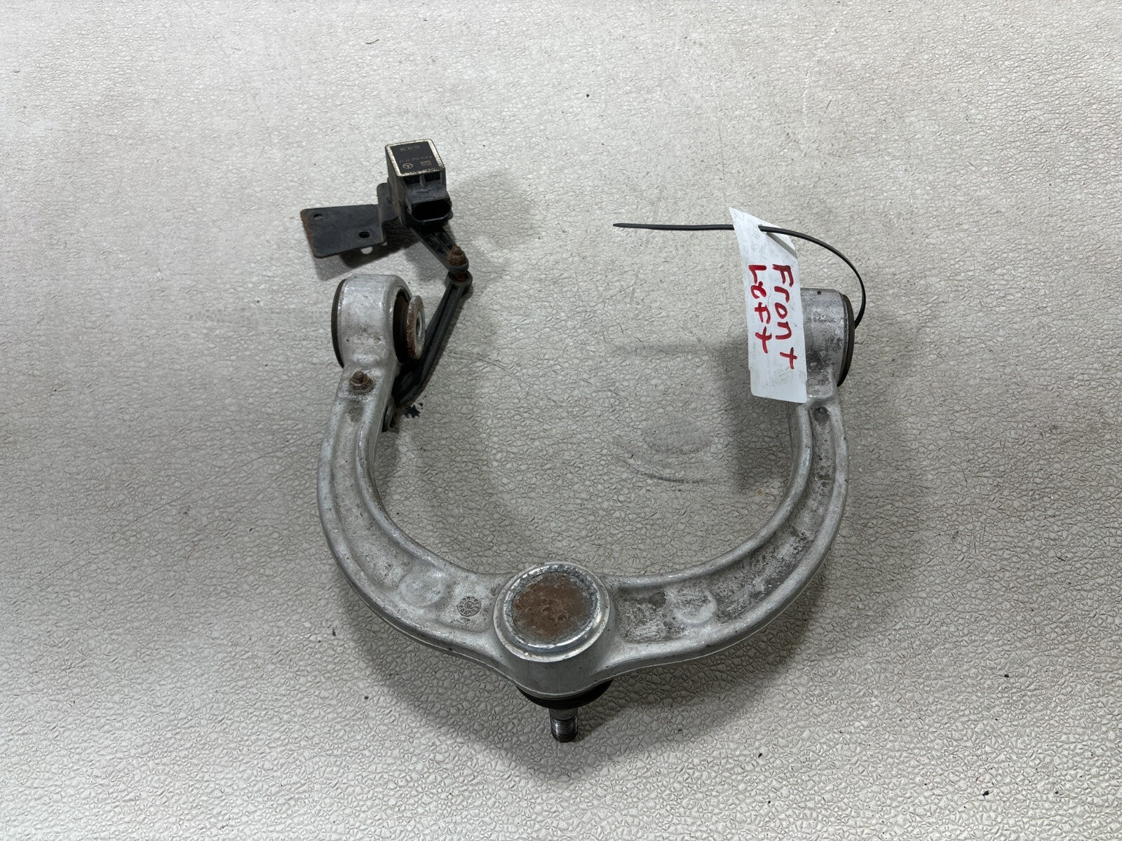 06-13 Mercedes X164 Gl450 Gl320 R350 Front Right Passenger Side Upper Control