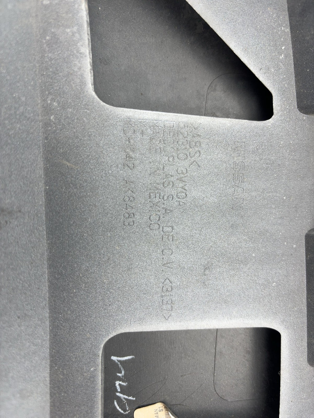 14-17 Nissan Versa Hatchback Front Upper Bumper Grille Oem