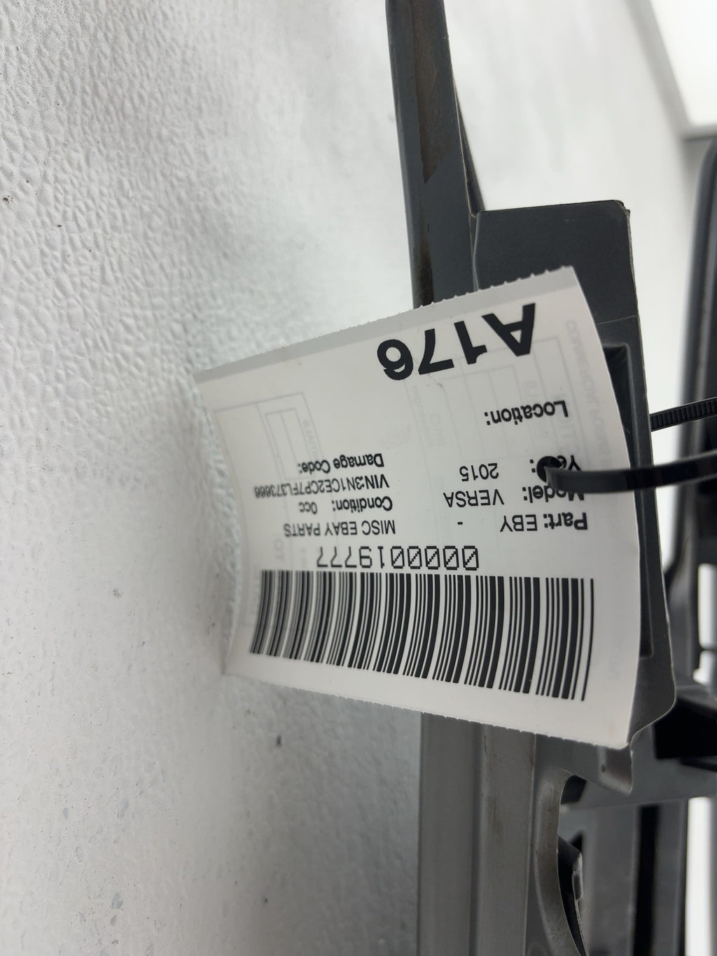 14-17 Nissan Versa Hatchback Front Upper Bumper Grille Oem