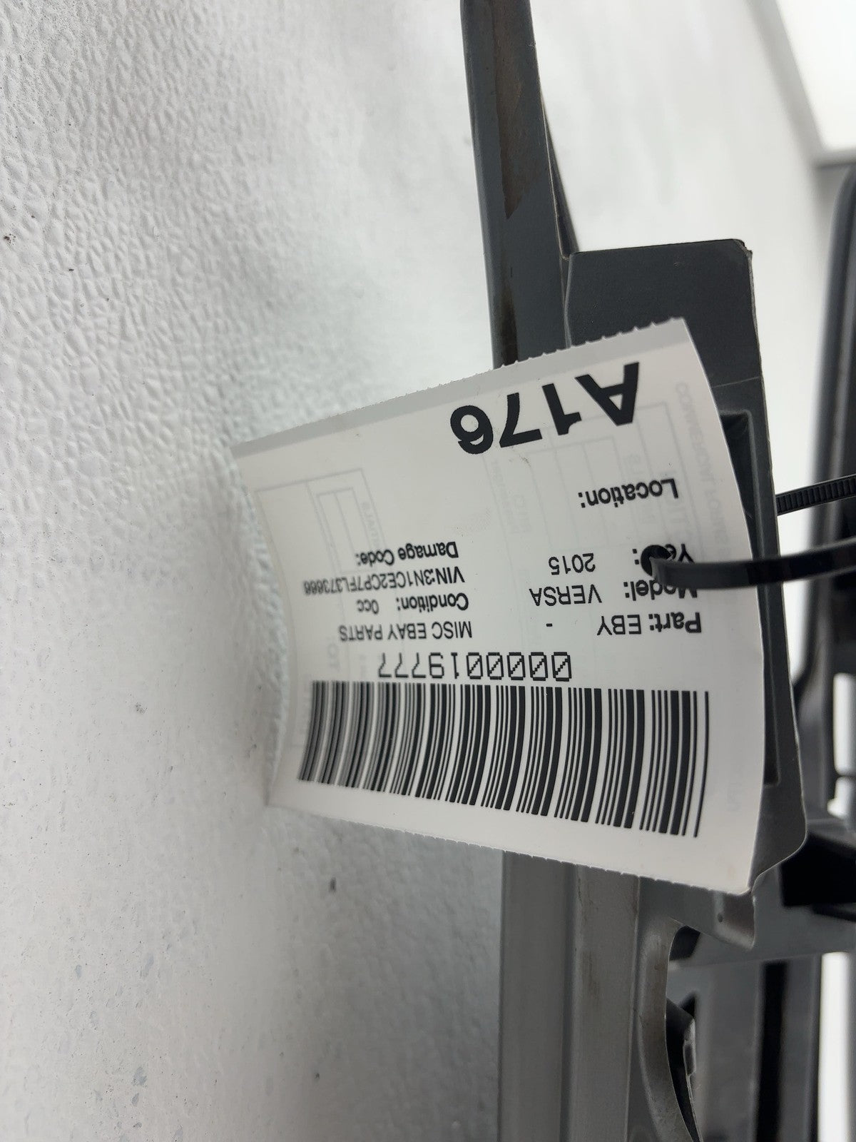 14-17 Nissan Versa Hatchback Front Upper Bumper Grille Oem