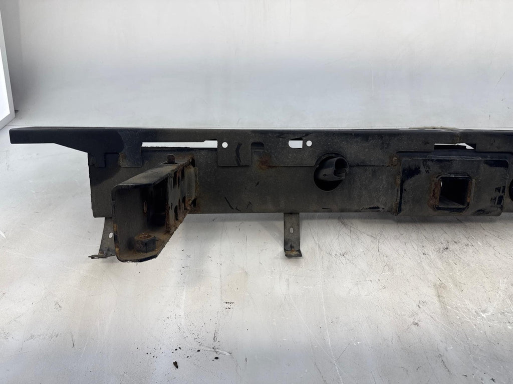 15-20 Gmc Yukon Xl 1500 Rear Bumper Trailer Hitch Impact Bar Beam Oem