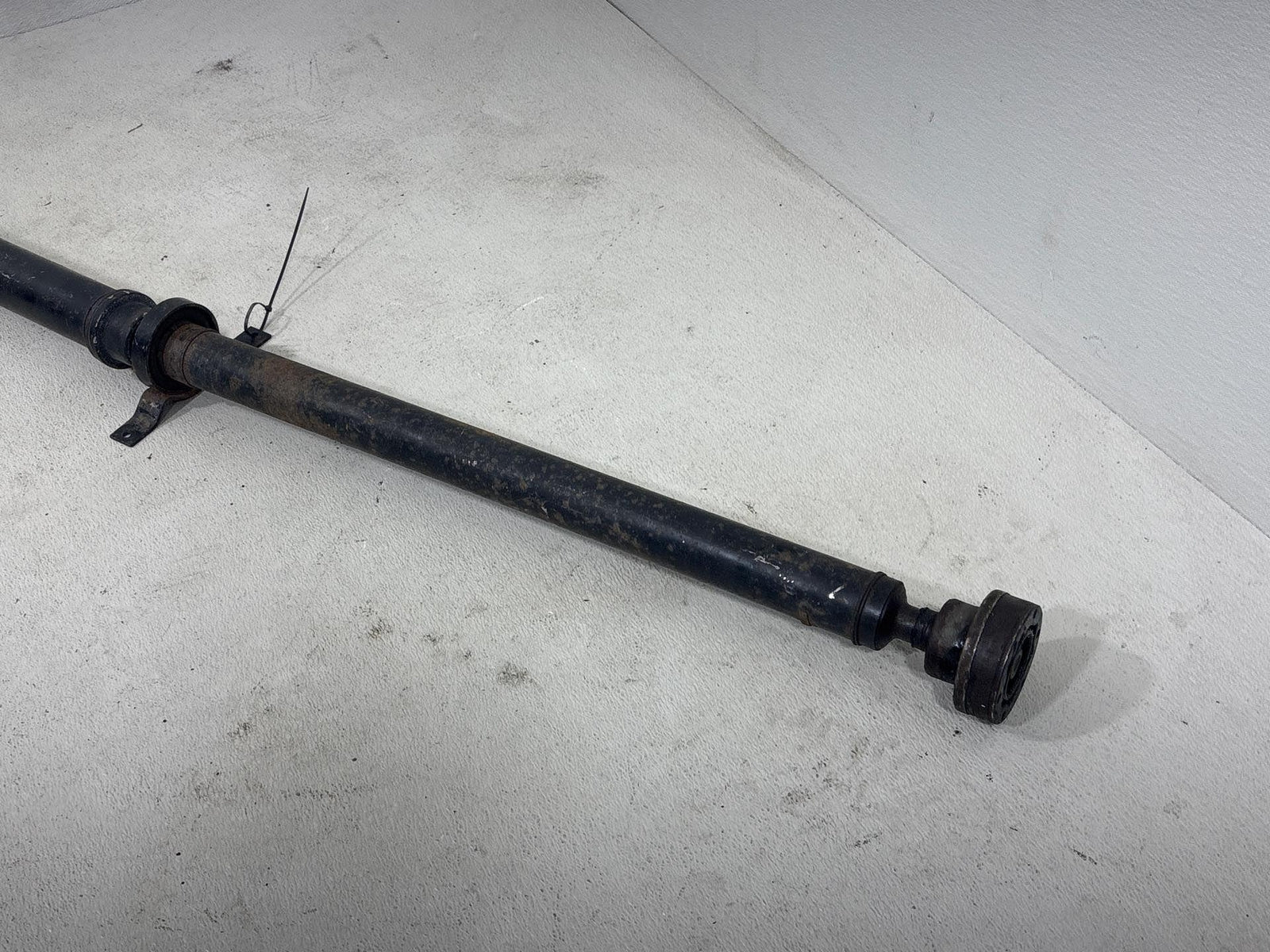 05-06 Audi A8 Lwb Driveshaft Drive Propeller Shaft 4E4521101D Oem