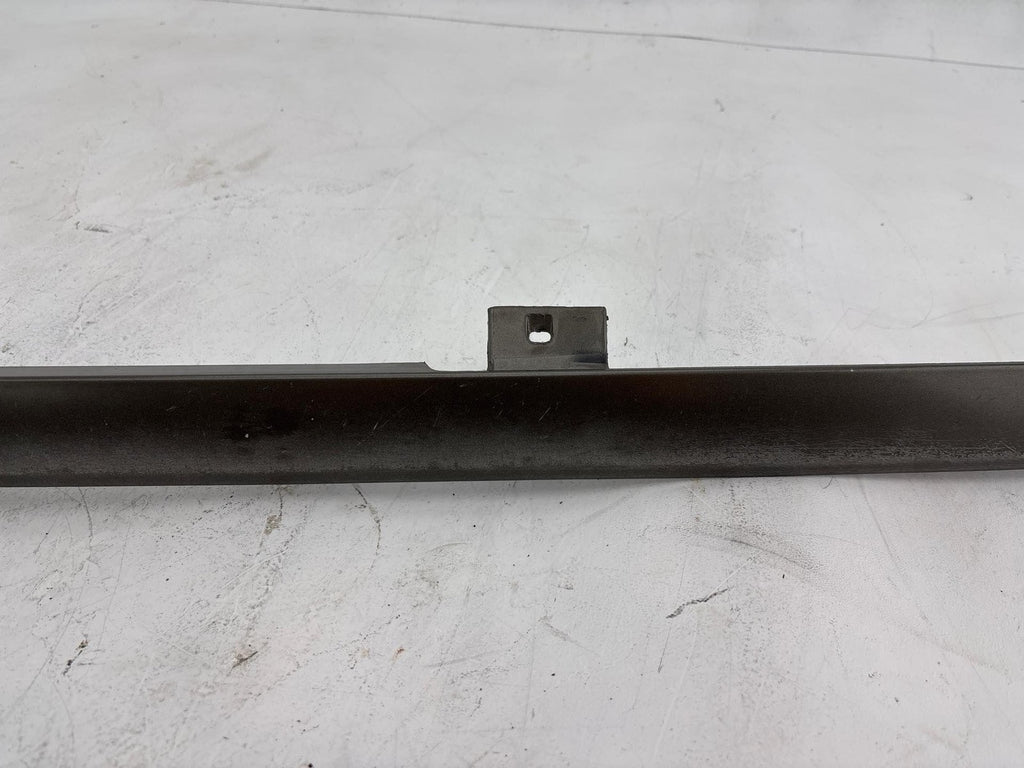 00-02 Saturn S Sw2 Passenger Side Rocker Moulding Oem