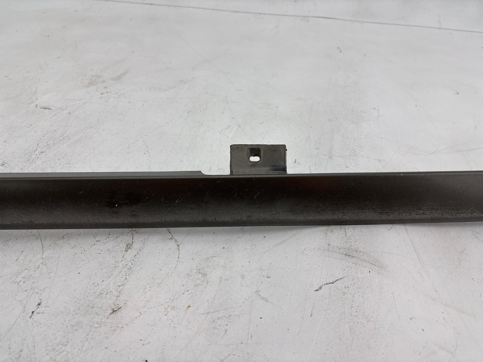 00-02 Saturn S Sw2 Passenger Side Rocker Moulding Oem