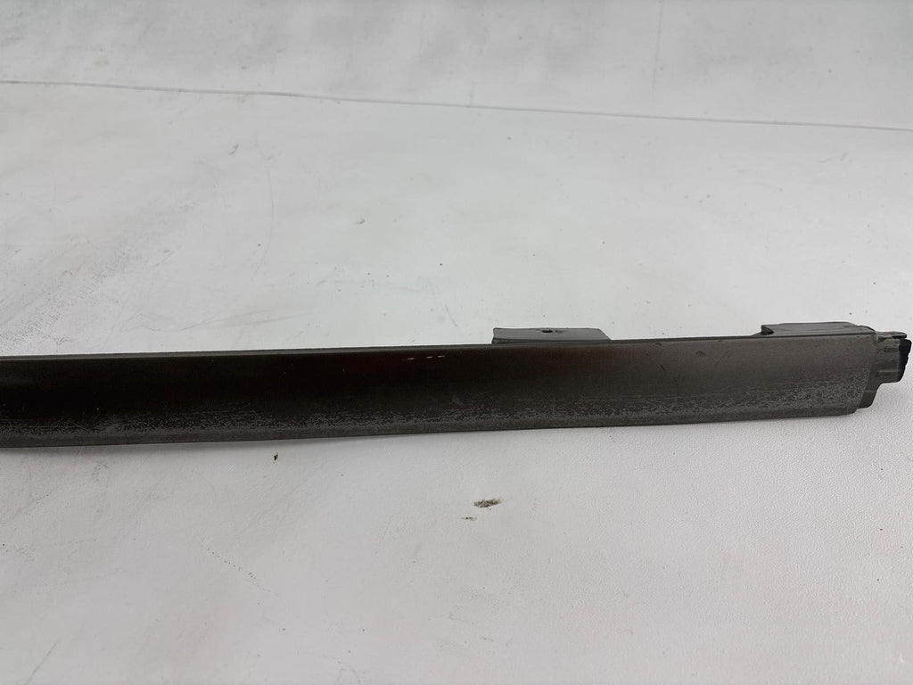 00-02 Saturn S Sw2 Passenger Side Rocker Moulding Oem