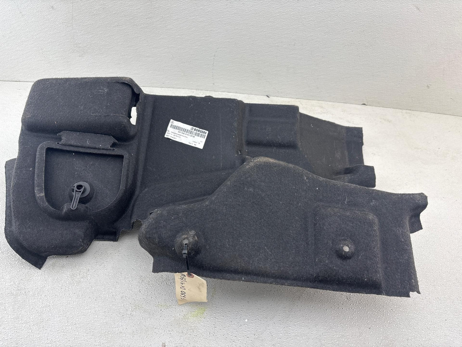 10-16 Mercedes-Benz E350 Rear Driver Inner Trunk Side Liner Lh A2076900141 Oem