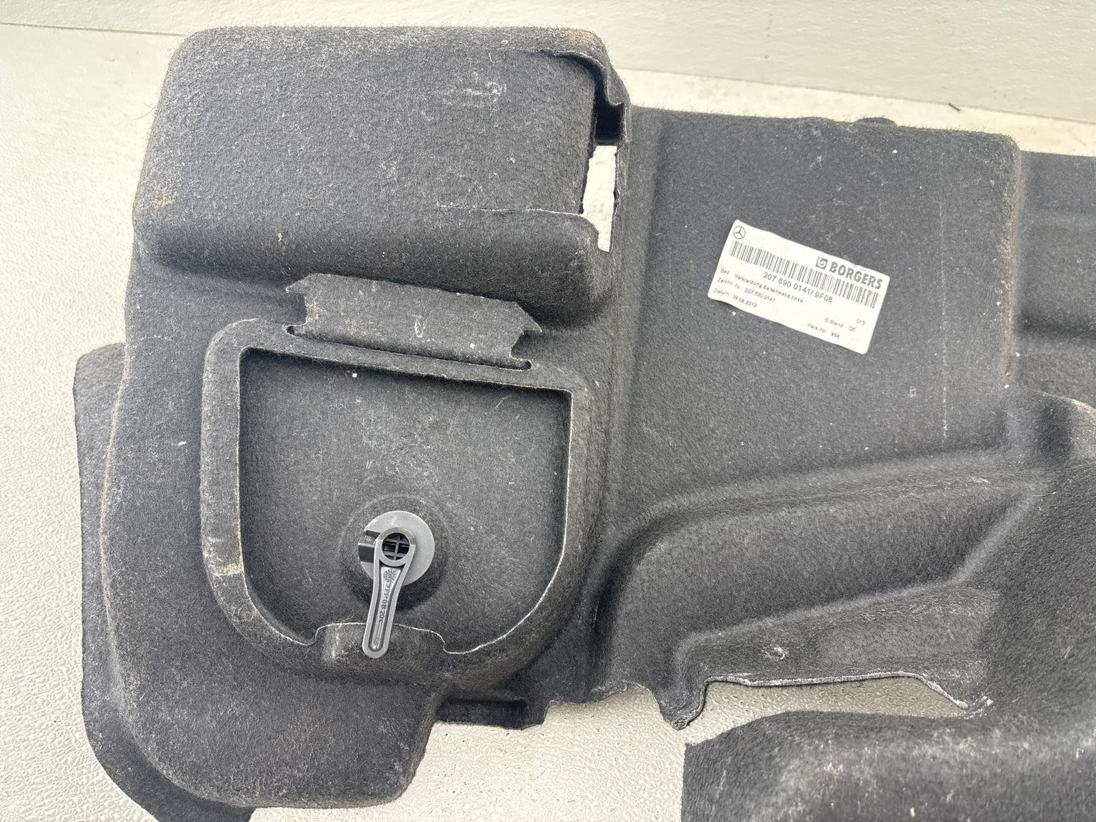 10-16 Mercedes-Benz E350 Rear Driver Inner Trunk Side Liner Lh A2076900141 Oem