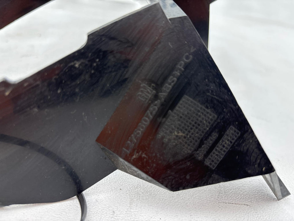 06-10 Saab 9-5 Lower Center Grille Oem