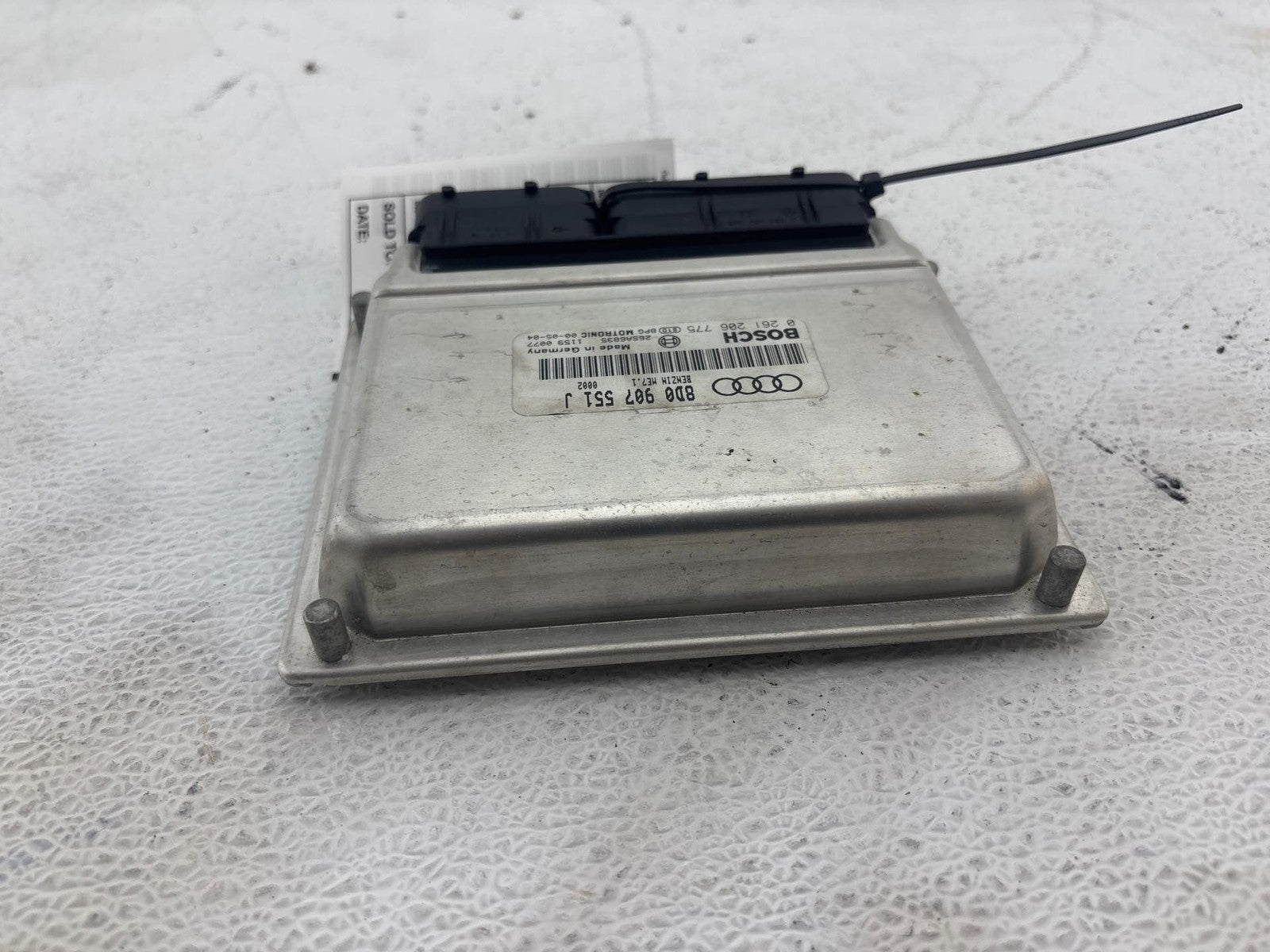 2000-2001 Audi S4 Engine Control Module OEM 8D0-907-551-J