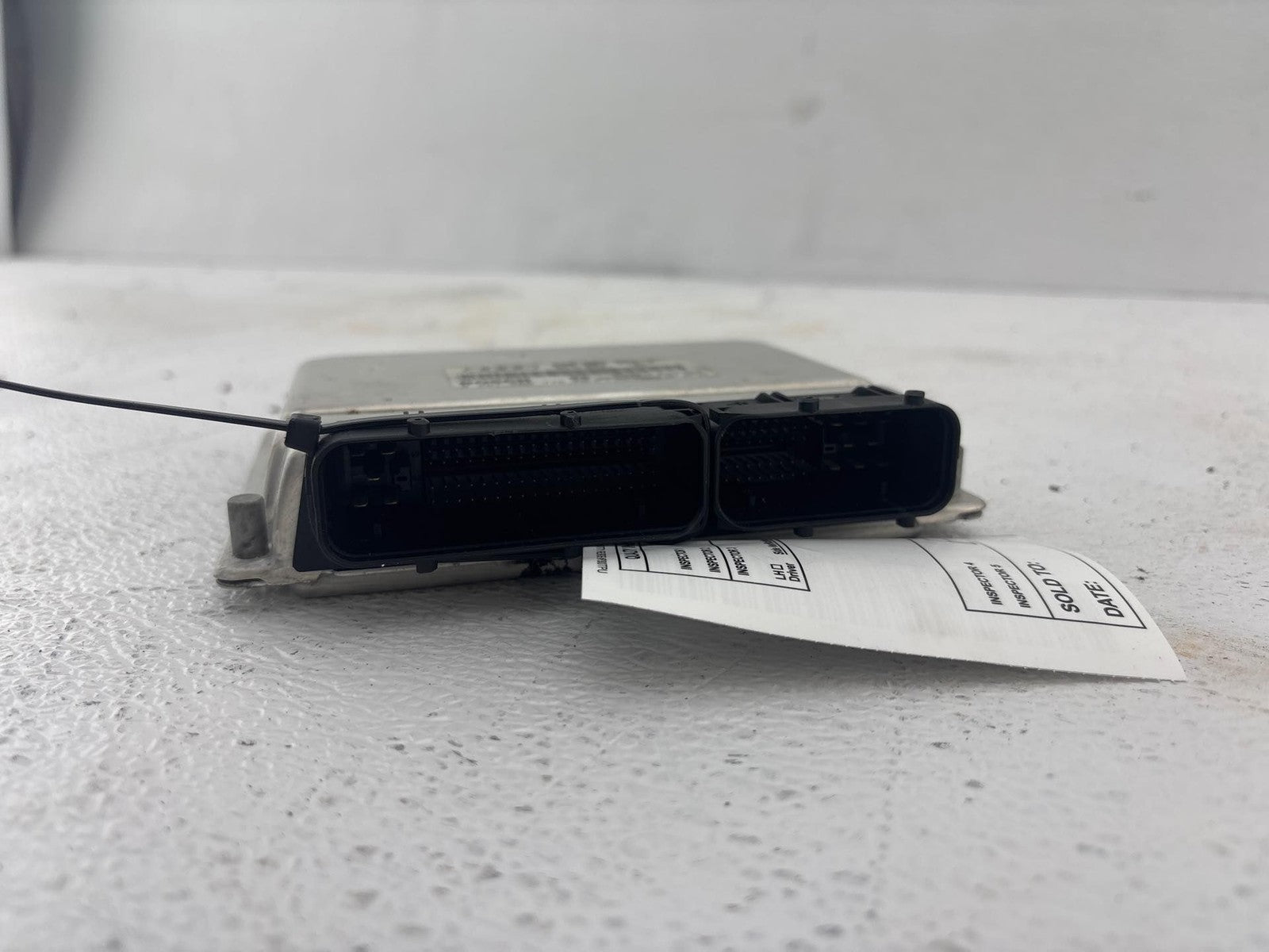 2000-2001 Audi S4 Engine Control Module OEM 8D0-907-551-J