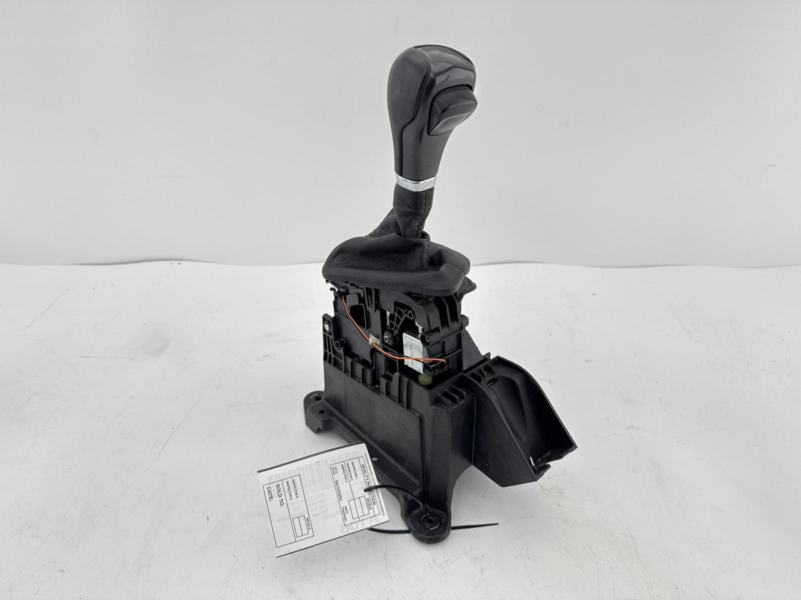 19-23 JEEP CHEROKEE Floor Auto Transmission Shifter Gear Selector 6BJ082XPAF OEM