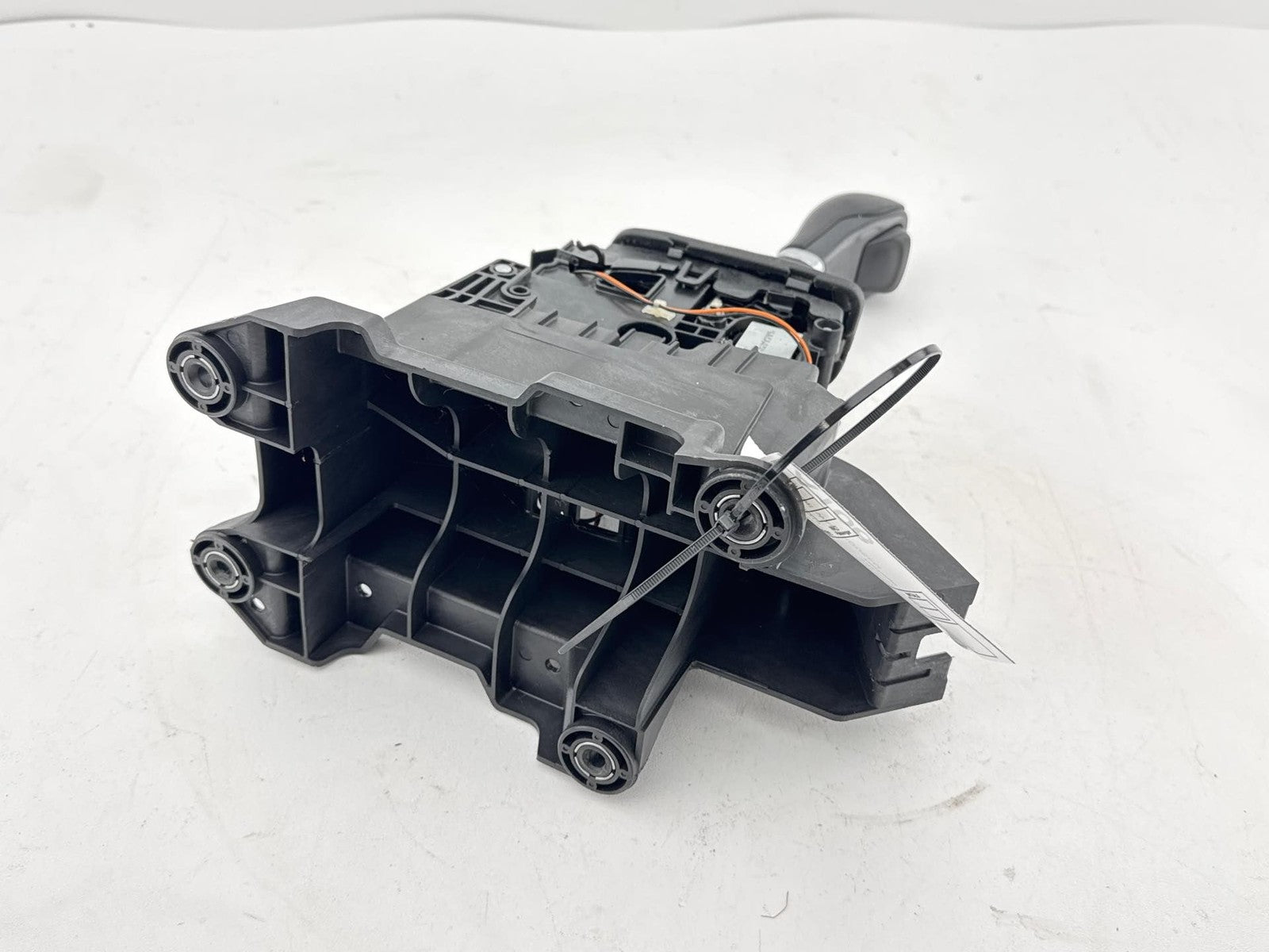 19-23 JEEP CHEROKEE Floor Auto Transmission Shifter Gear Selector 6BJ082XPAF OEM