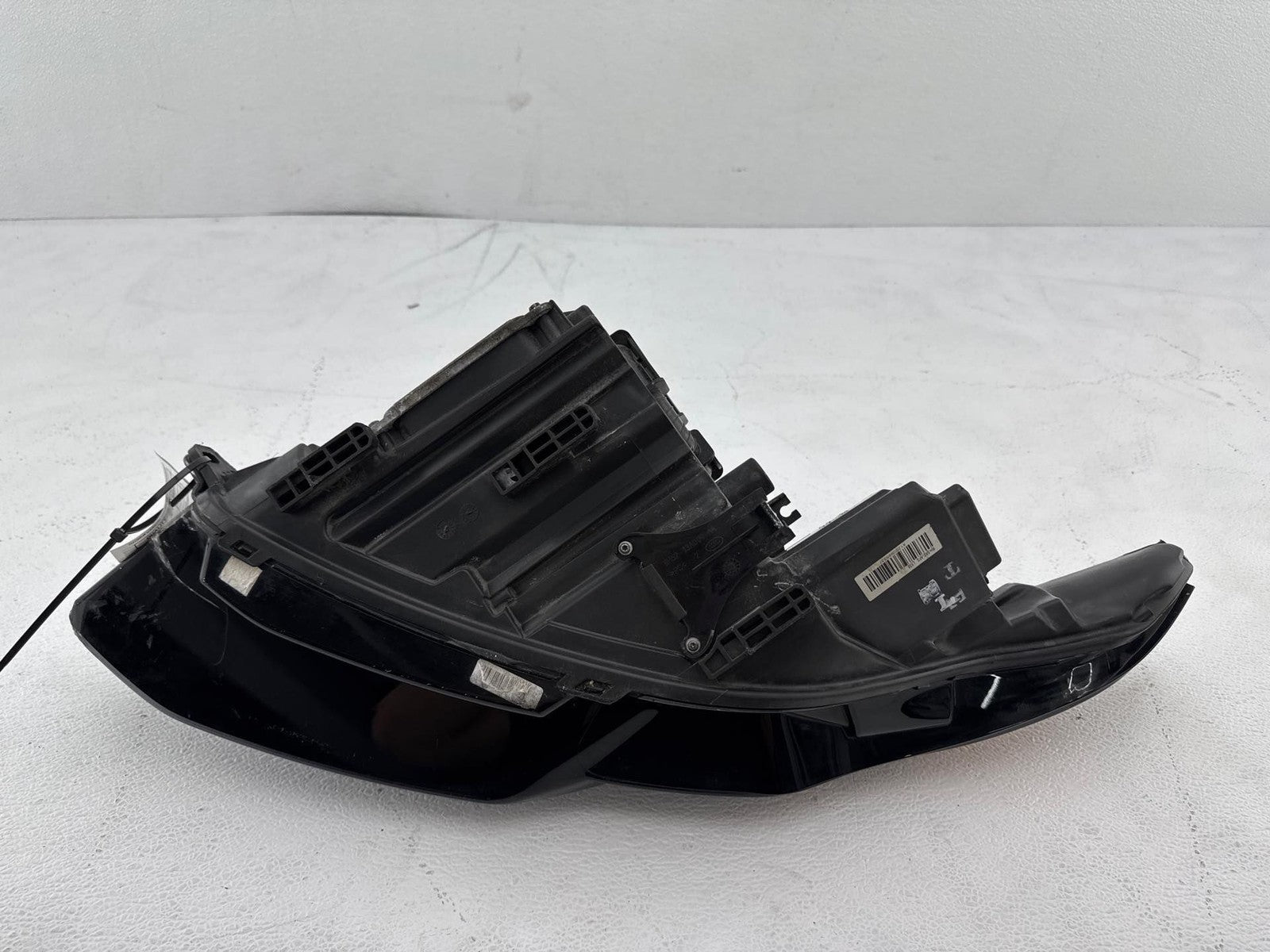 14-15 Range Rover Evoque L538 Right Headlight Lamp Light Halogen OEM