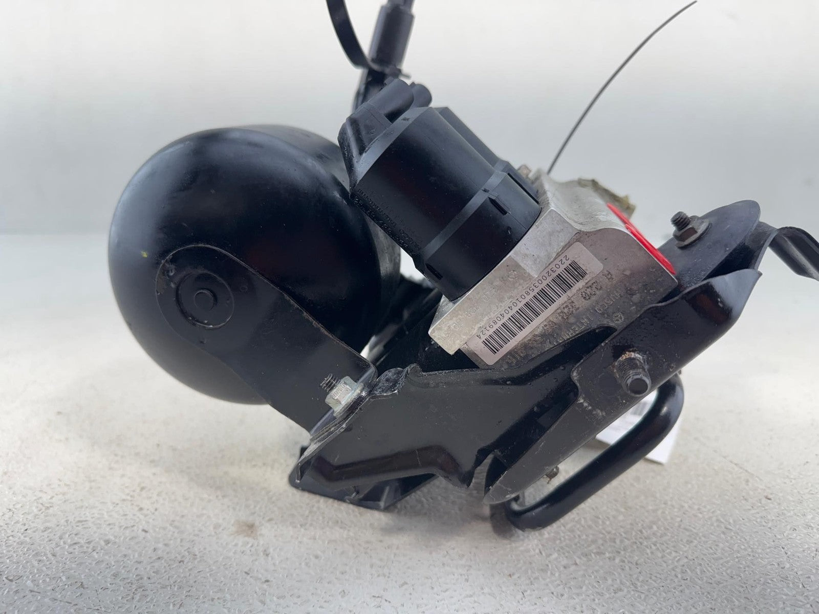 03-11 Mercedes R230 SL550 SL600 Front Hydraulic Valve Block Suspension Pump OEM