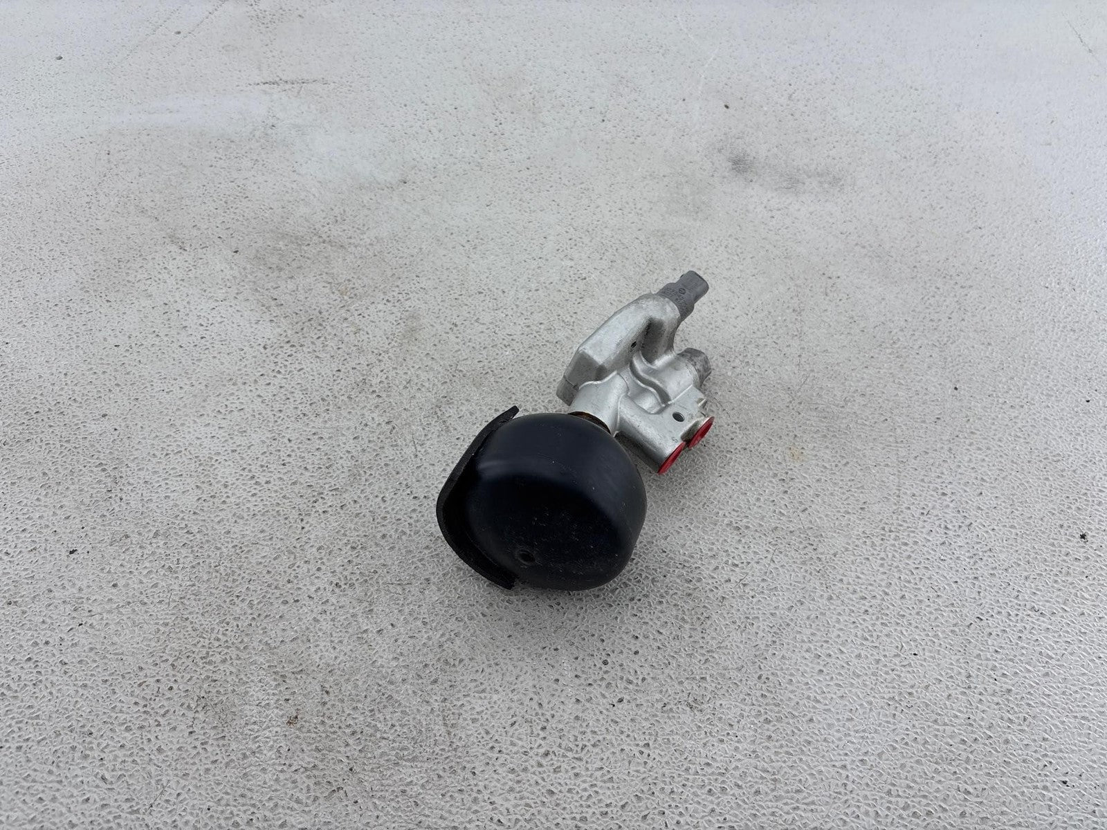 03-06 Mercedes SL600 Pressure Relief Valve ABC Hydraulic Suspension