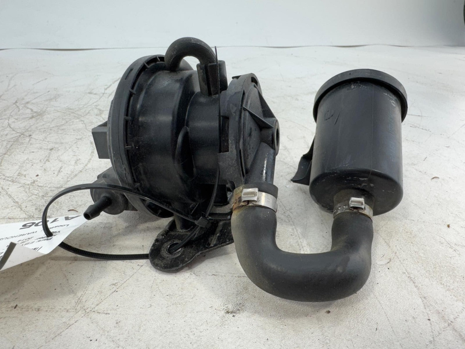 05-18 VOLKSWAGEN JETTA SPORTWAGEN FUEL VAPOR LEAK DETECTION PUMP