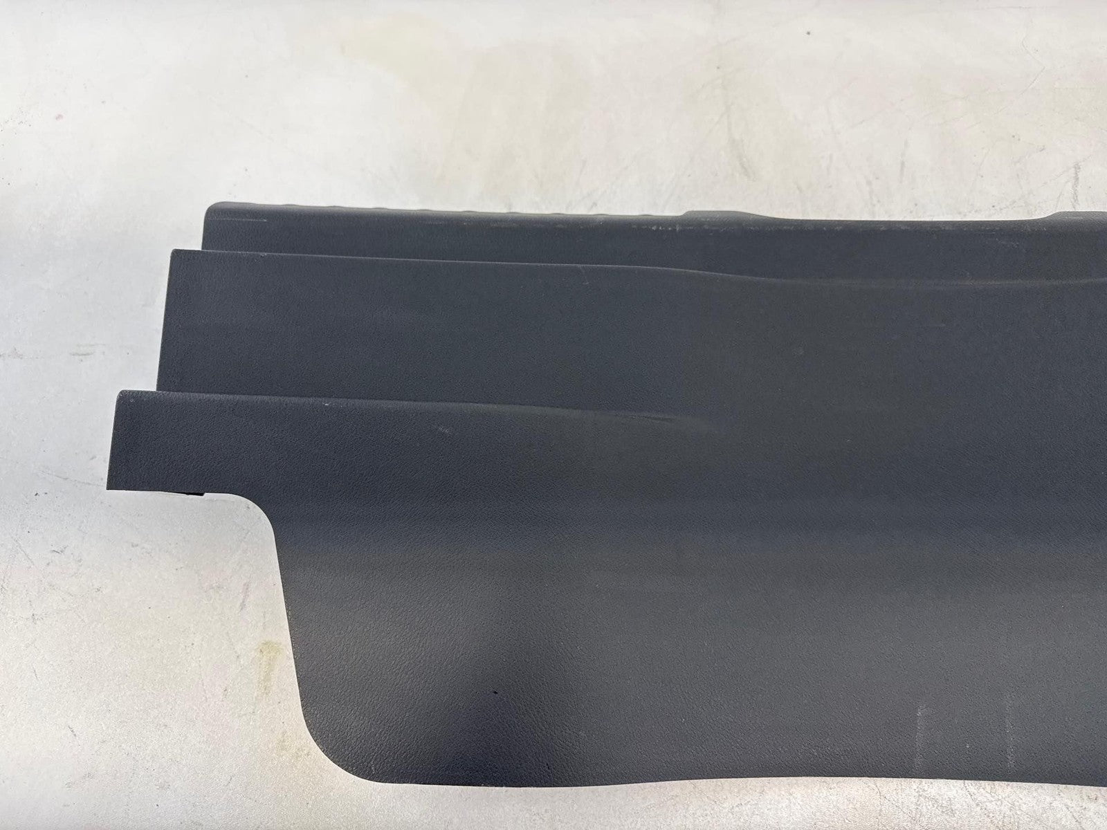 19-23 JEEP CHEROKEE Trunk liftage Scuff Plate Panel Trim Cover 6AV29DX9AB OEM