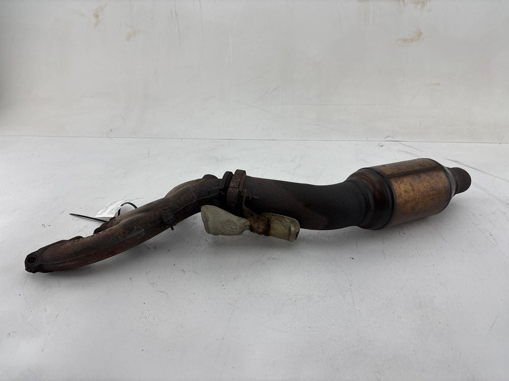 05-10 Chrysler 300 3.5L Left Exhaust Manifold & Catalytic Converter OEM