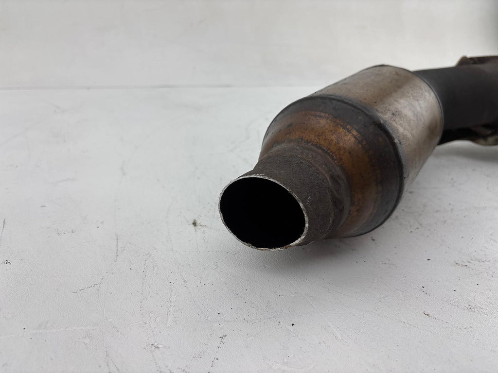 05-10 Chrysler 300 3.5L Left Exhaust Manifold & Catalytic Converter OEM