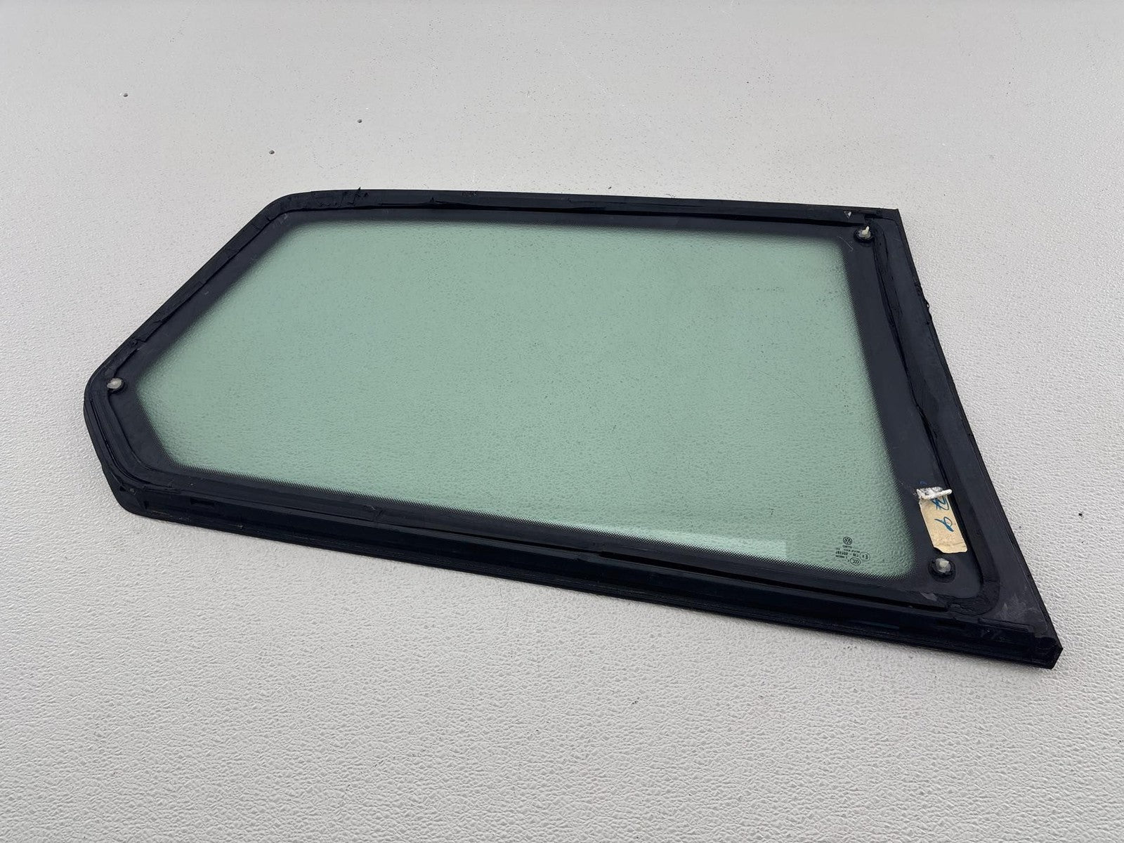 15-17 Volkswagen Golf Alltrack LEFT Rear Quarter Window Glass Lef