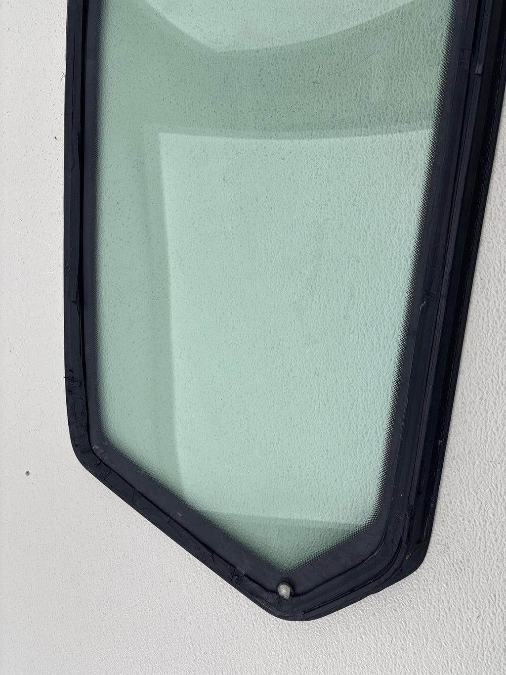 15-17 Volkswagen Golf Alltrack LEFT Rear Quarter Window Glass Lef