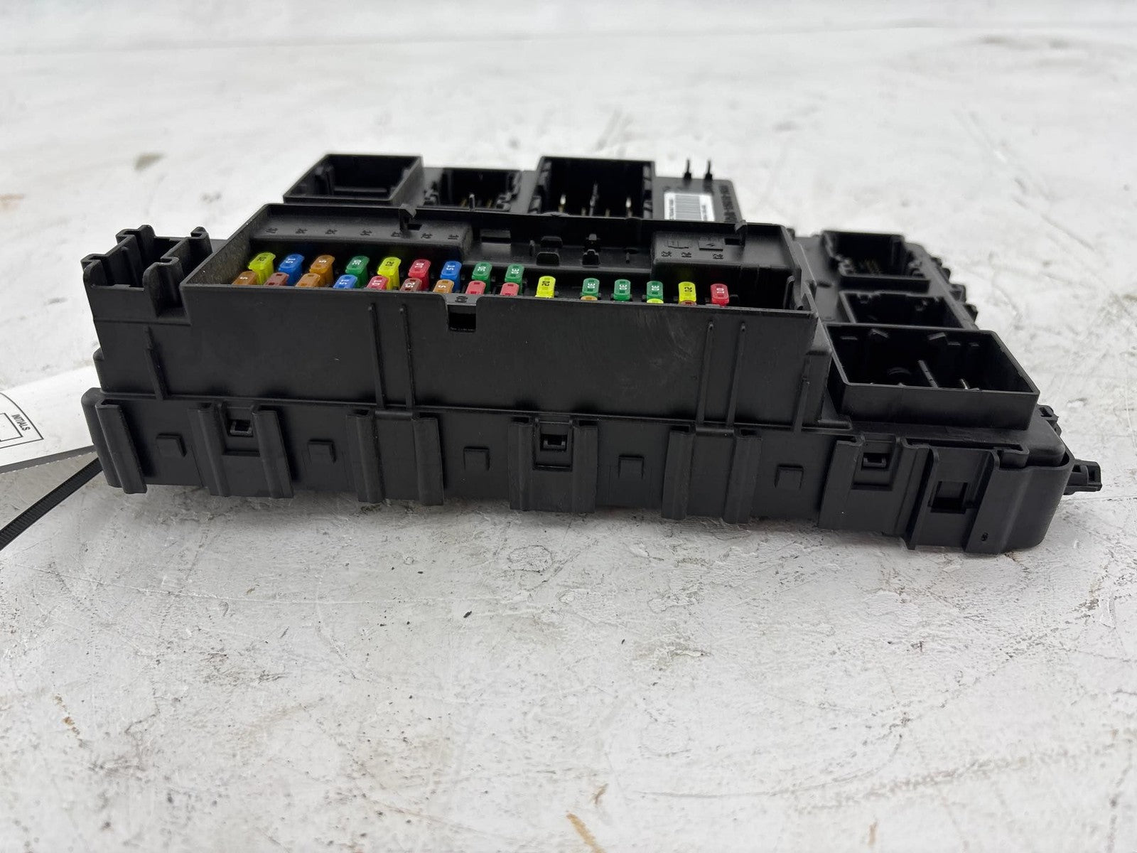 14-20 FORD FUSION 2.0L Multifunction Relay Control Module Computer DG9T14B476B