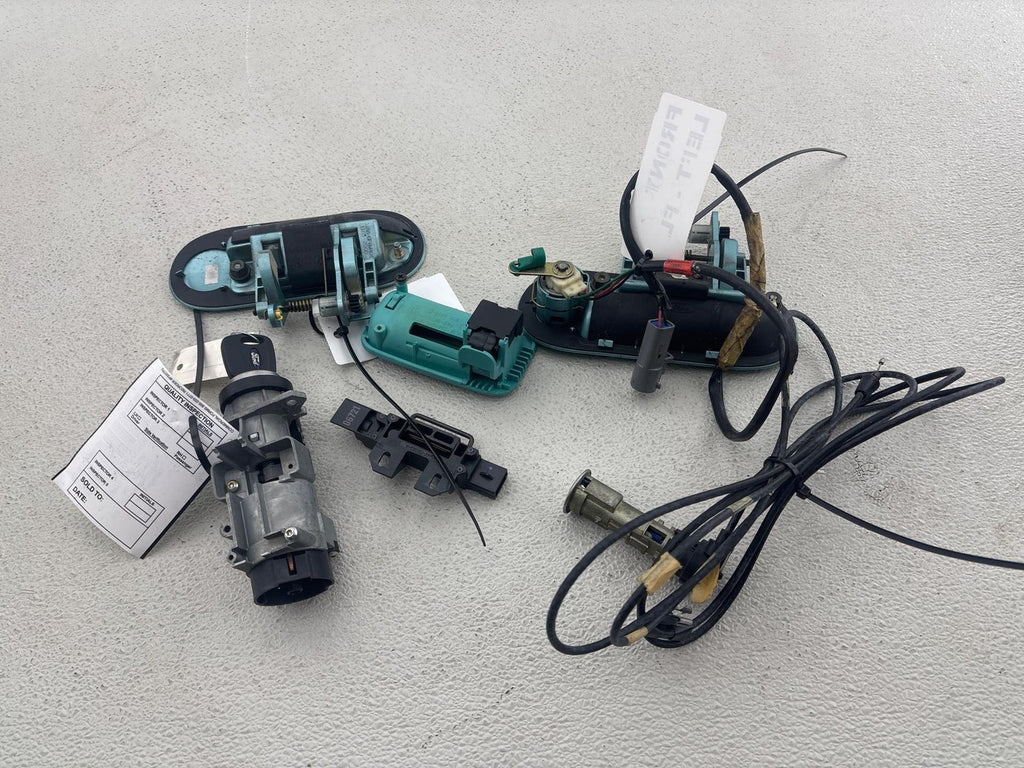 02-05 FORD THUNDERBIRD IGNITION SWITCH LOCK CYLINDER KEY SET + HANDLES OEM