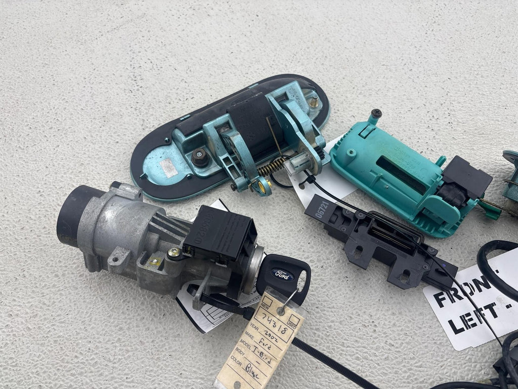 02-05 FORD THUNDERBIRD IGNITION SWITCH LOCK CYLINDER KEY SET + HANDLES OEM