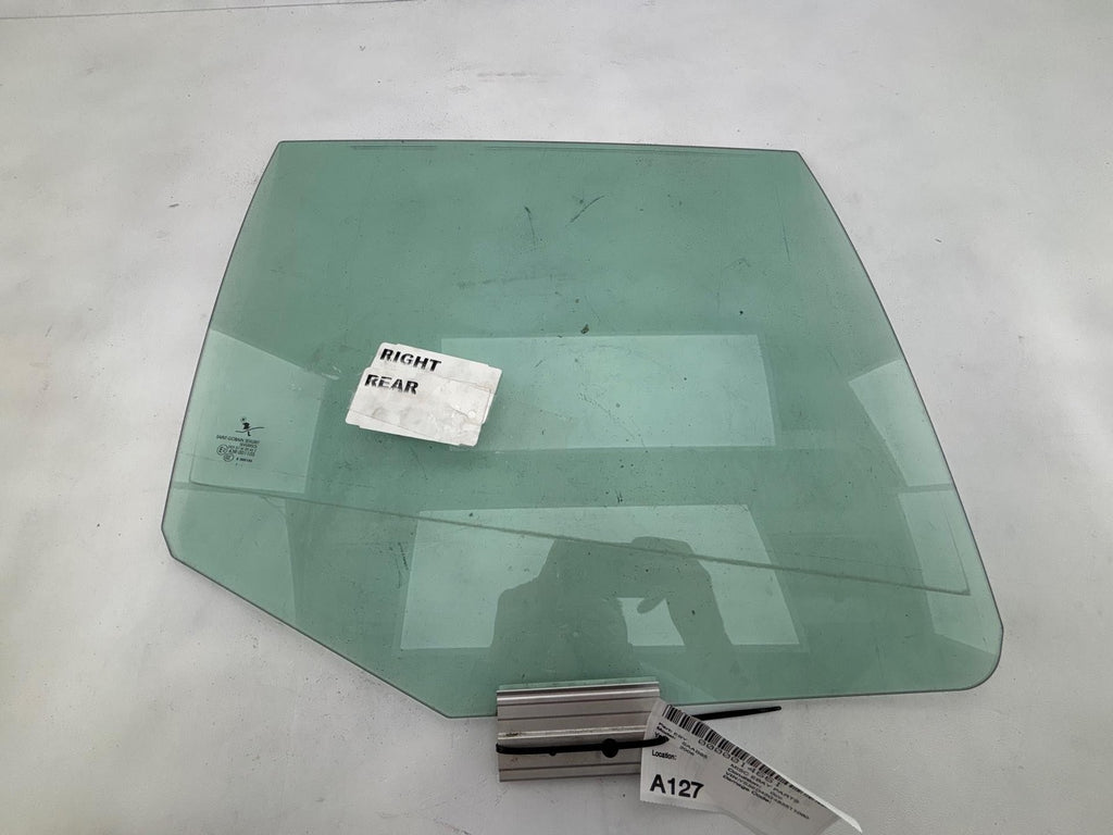 1999-2010 Saab 9-5 Aero Wagon Passenger Right Rear Door Window Glass