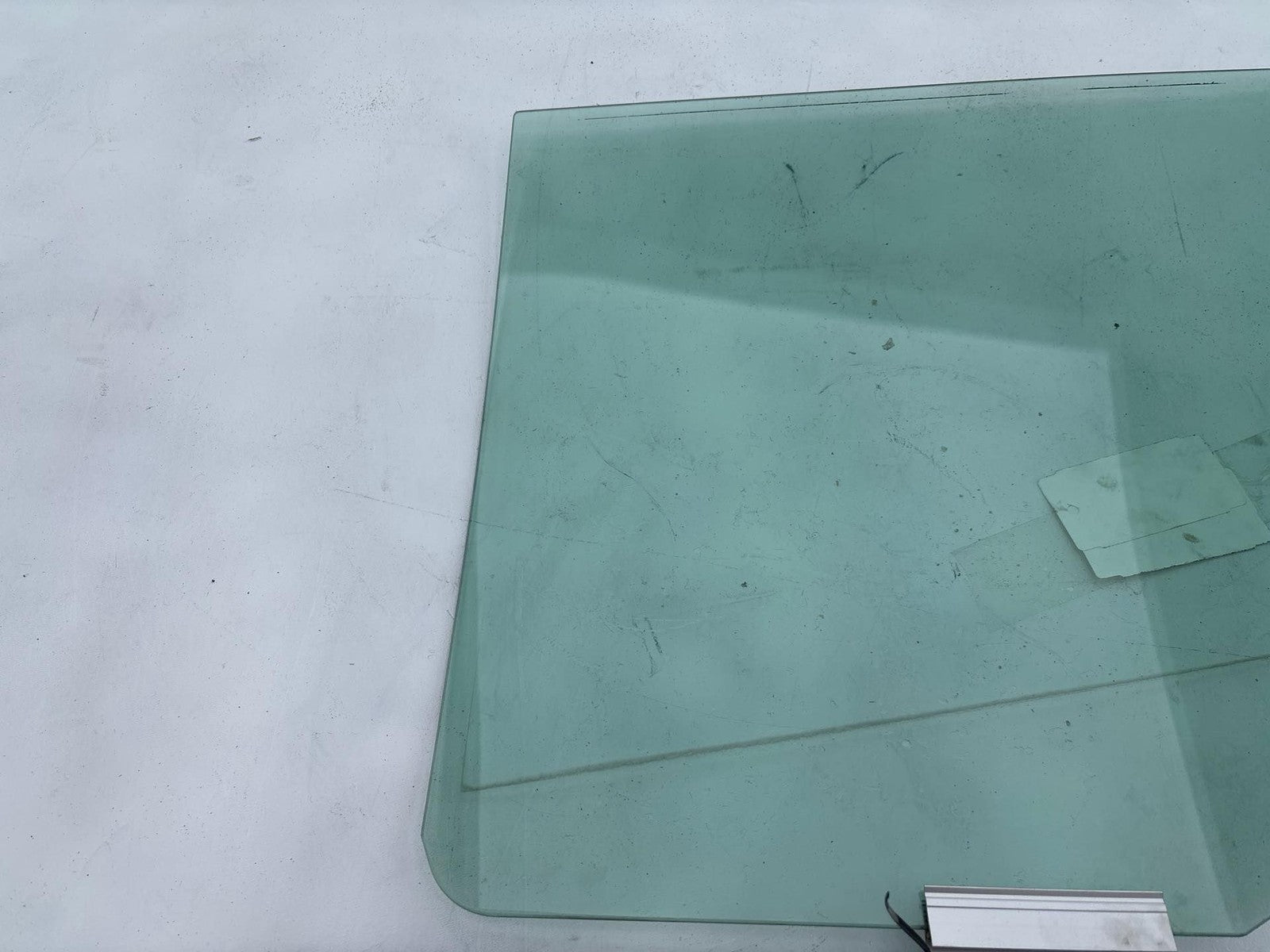 1999-2010 Saab 9-5 Aero Wagon Passenger Right Rear Door Window Glass