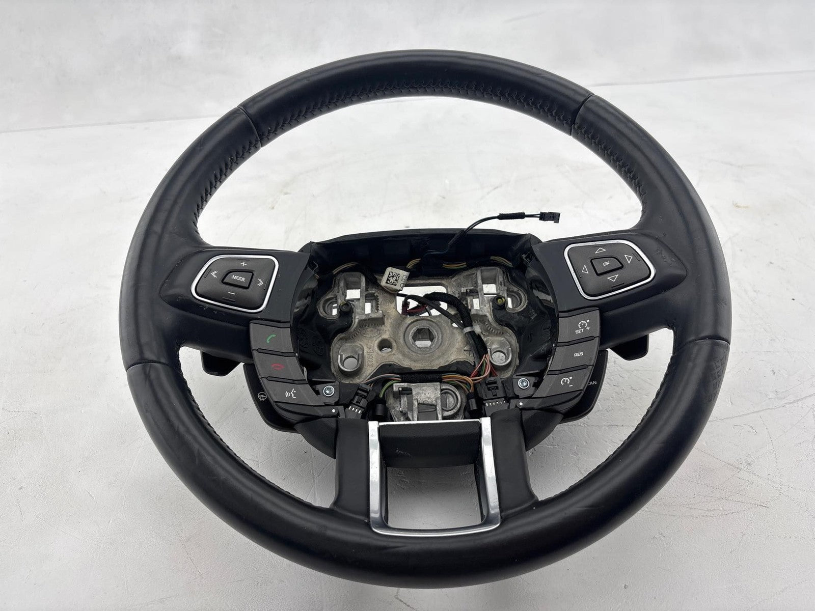 12-19 Land Rover Range Rover Evoque L538 Steering Wheel Black OEM