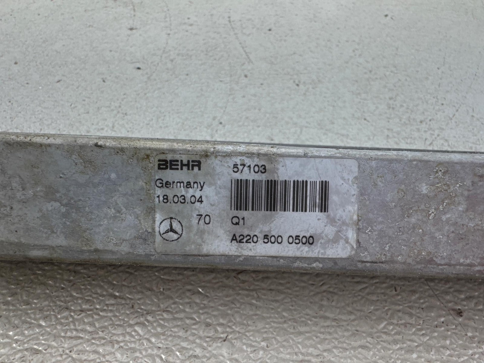 04-09 Mercedes SL600 Oil Cooler Additional Radiator A2205000500 OEM