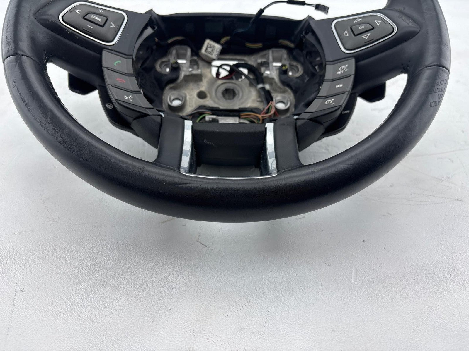 12-19 Land Rover Range Rover Evoque L538 Steering Wheel Black OEM