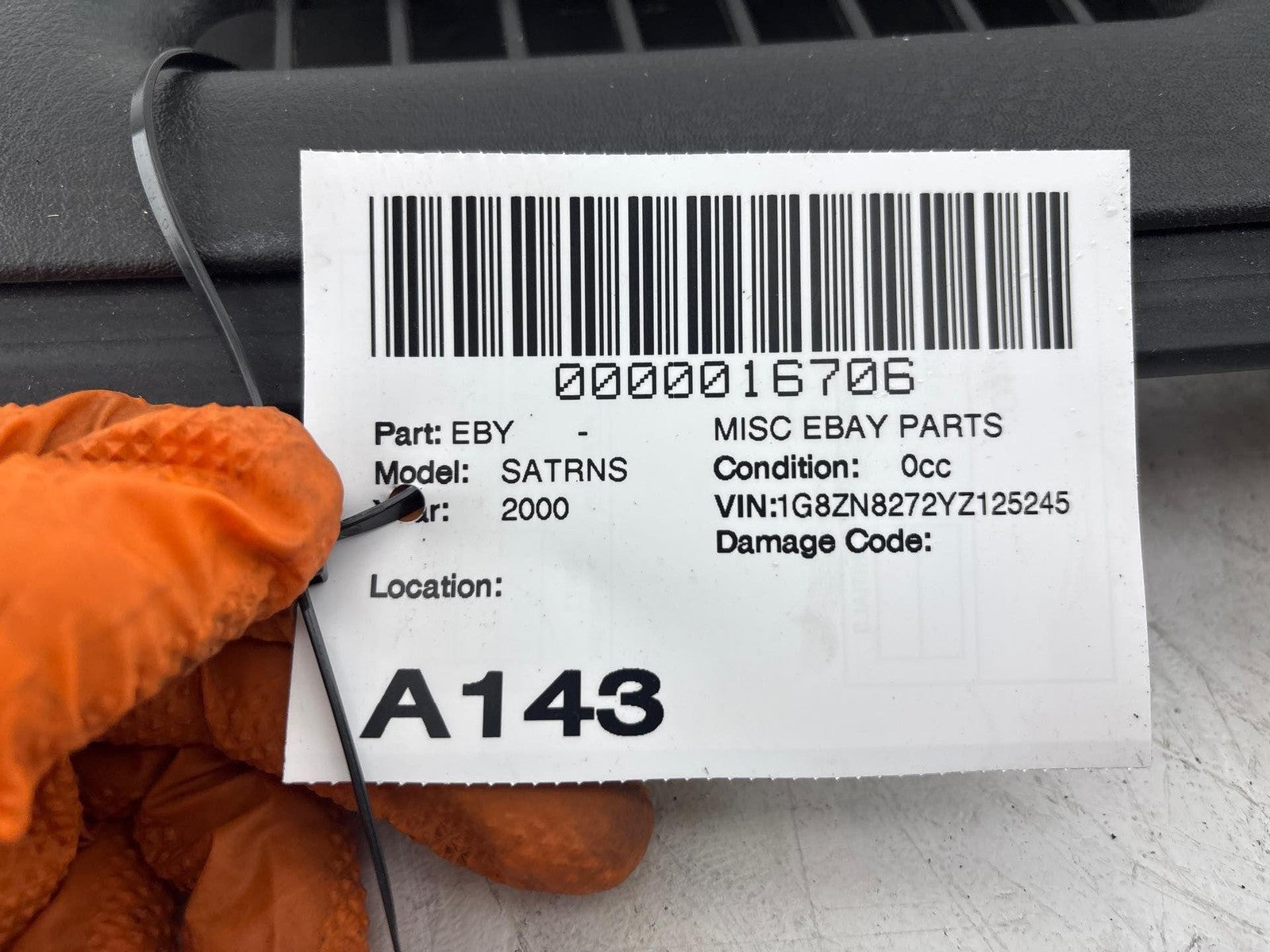 00-02 Saturn Sw2 Dash Upper Defroster Grille Cover Panel