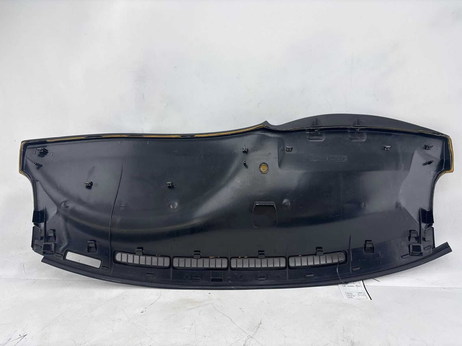 00-02 Saturn Sw2 Dash Upper Defroster Grille Cover Panel