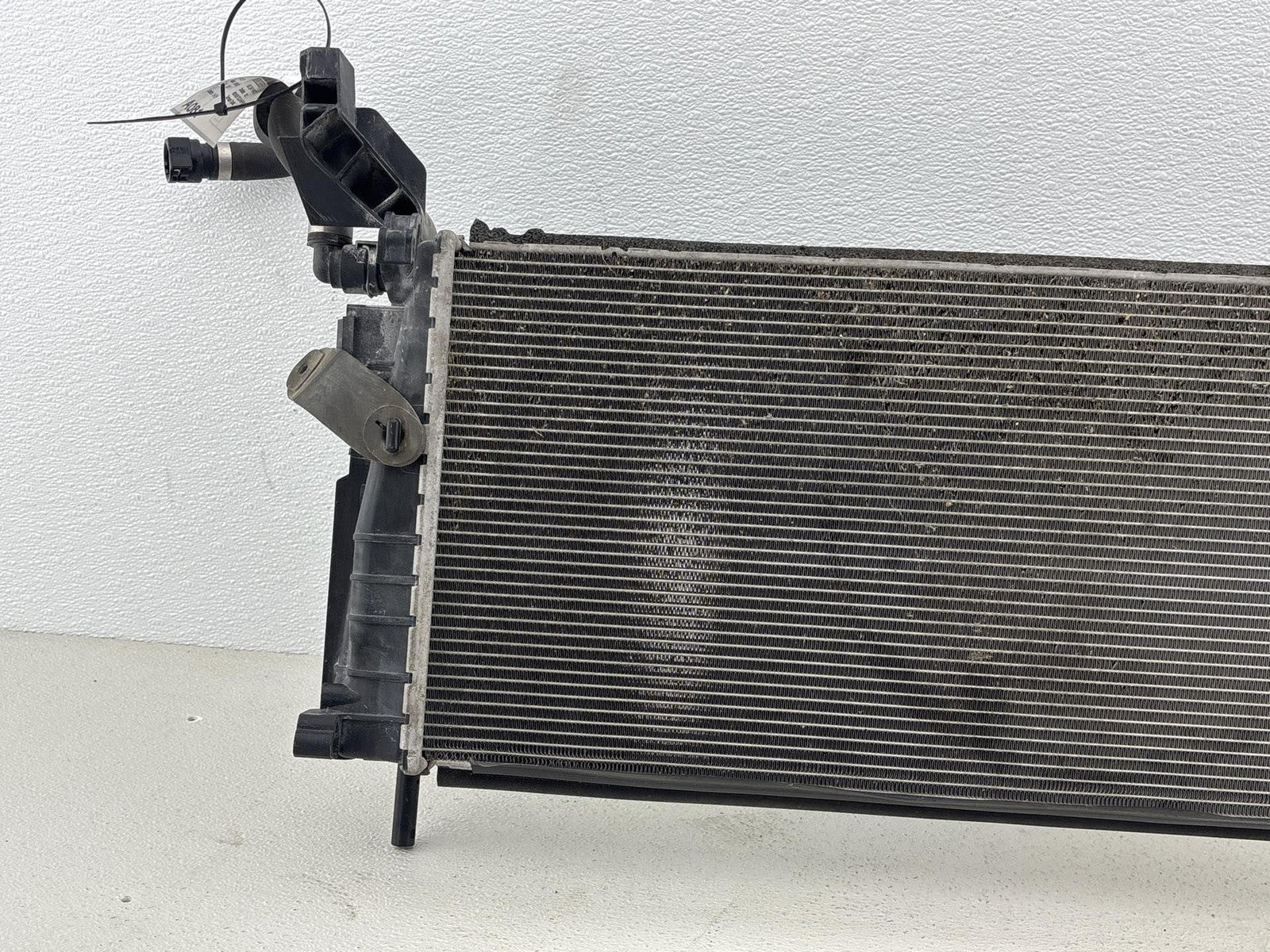 16 - 19 RADIATOR BMW BMW X1 F48 X2 F39 28i 28iX 25iX 17118603089 8603089