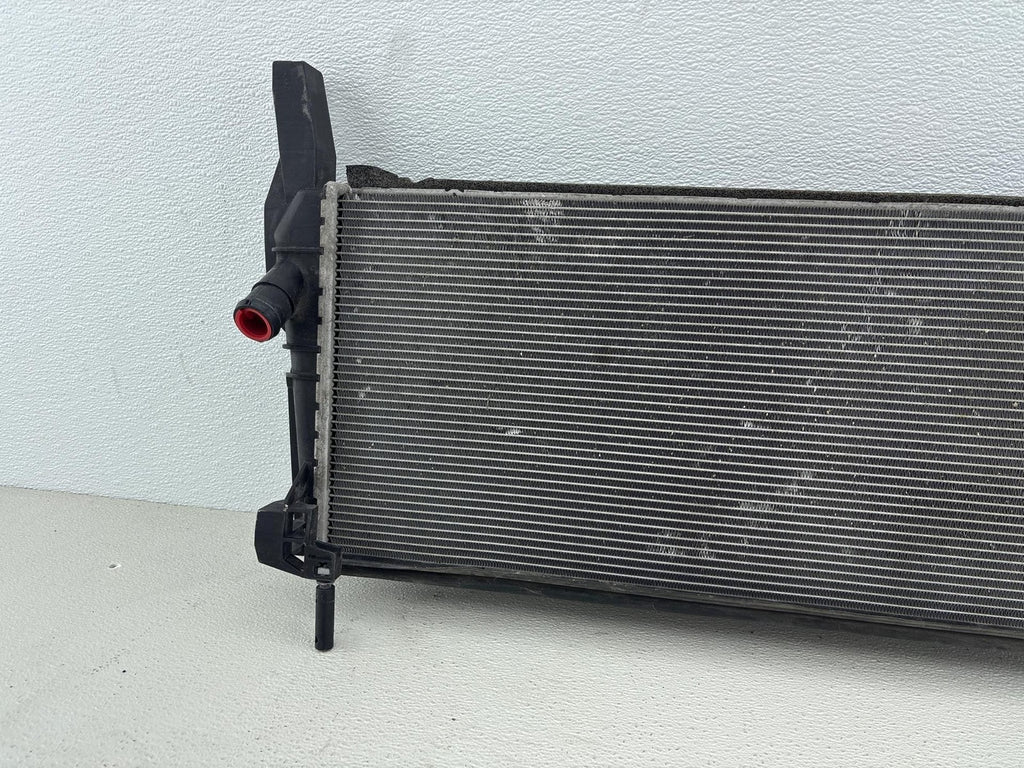 16 - 19 RADIATOR BMW BMW X1 F48 X2 F39 28i 28iX 25iX 17118603089 8603089