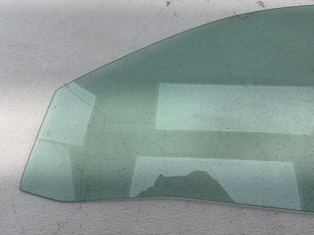 03-12 Mercedes R230 SL600/500/550 Front Left Driver Side Door Window Glass OEM