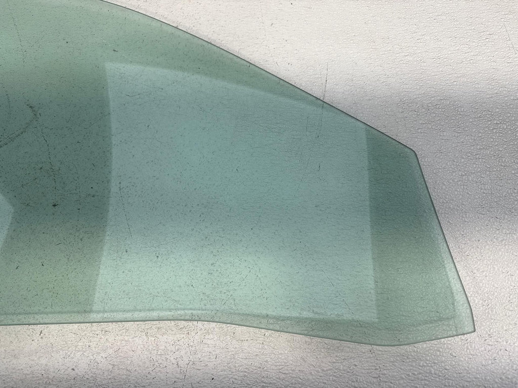 03-12 Mercedes R230 SL600/500/550 Front Left Driver Side Door Window Glass OEM