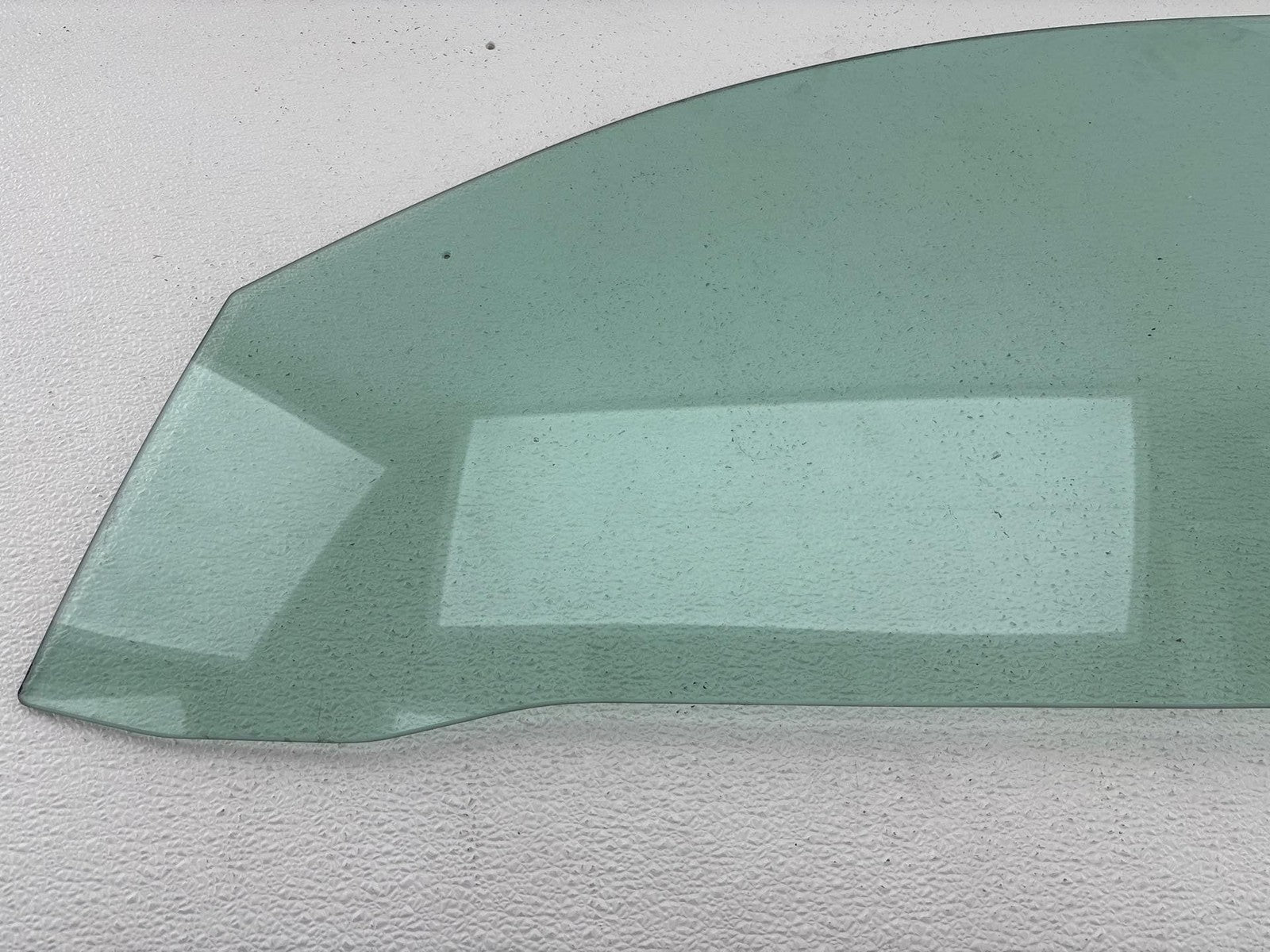 08-15 AUDI R8 FRONT LH LEFT DOOR GLASS WINDOW MOVEABLE COUPE 420845201A OEM