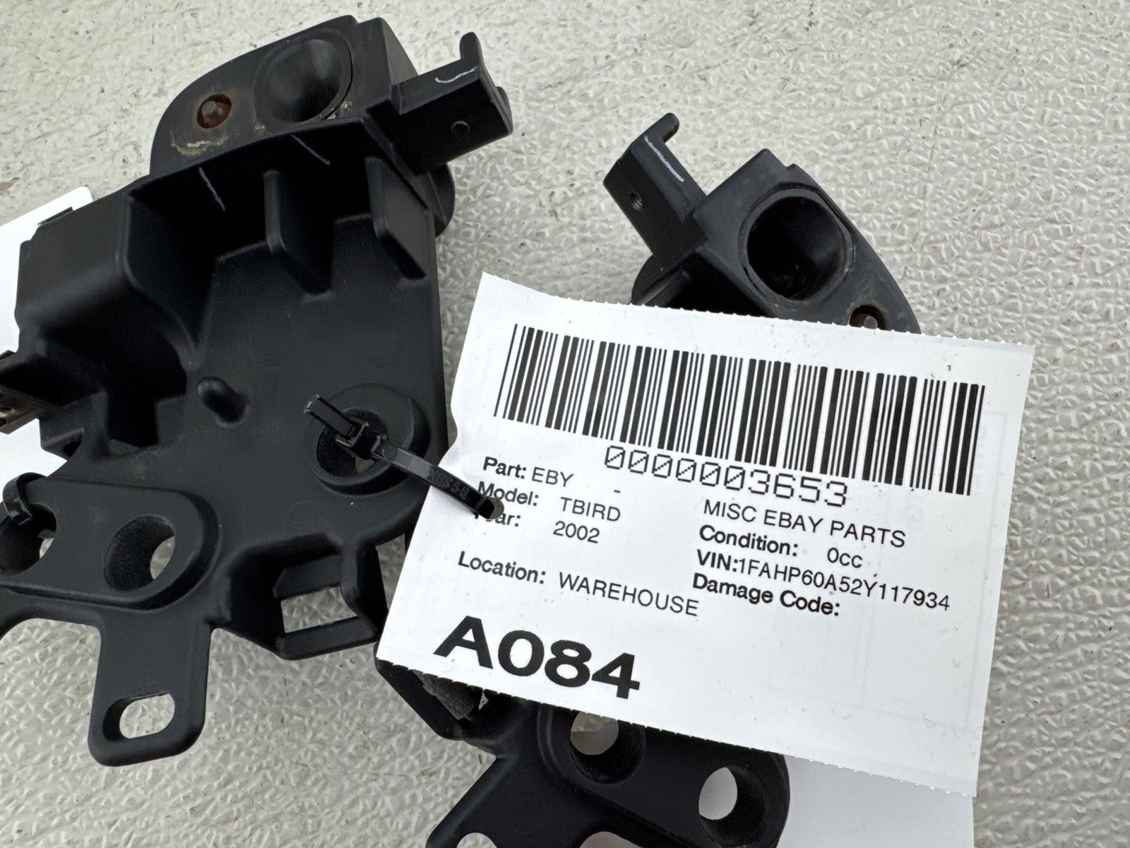 02-05 FORD THUNDERBIRD CONVERTIBLE TOP WINDSHIELD RECEIVER LOCK LATCH SET OEM