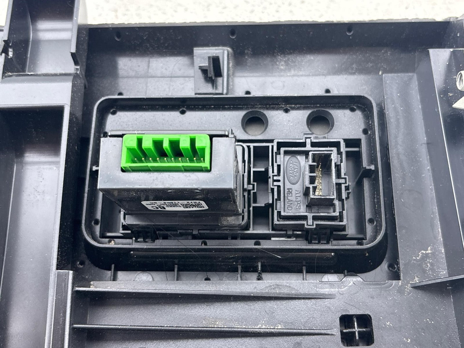 14- 22 Land Range Rover L405 Left Dash Lower Knee Bolster Trim Cover Panel EBONY