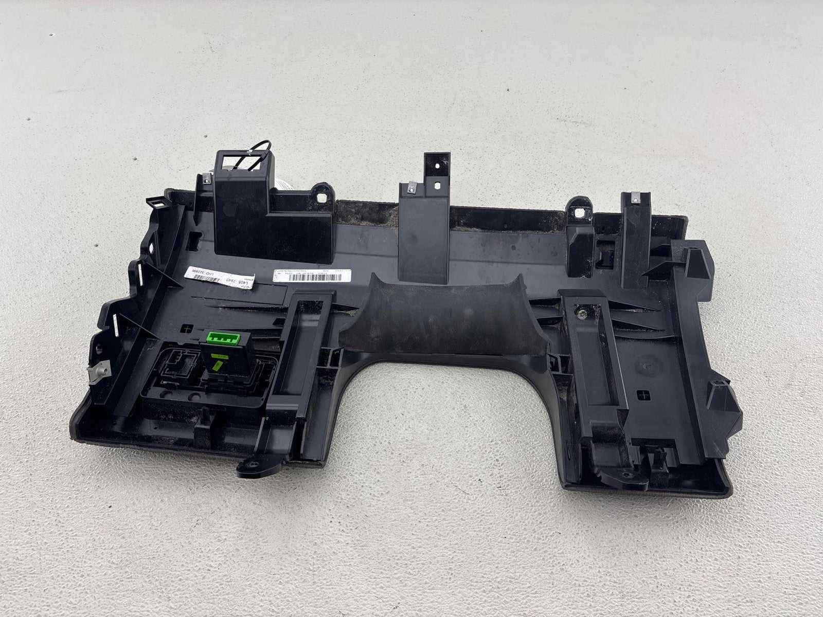 14- 22 Land Range Rover L405 Left Dash Lower Knee Bolster Trim Cover Panel EBONY