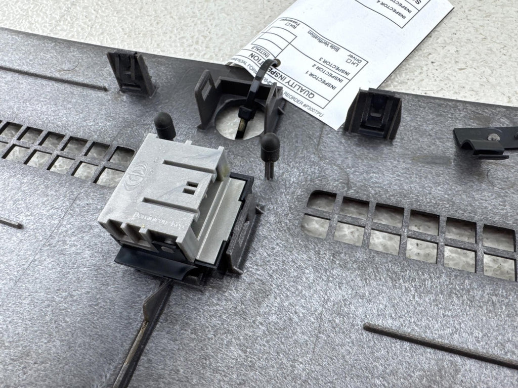 02-05 Ford Thunderbird Front Upper Dash Air Cover Trim Defrost Panel OEM