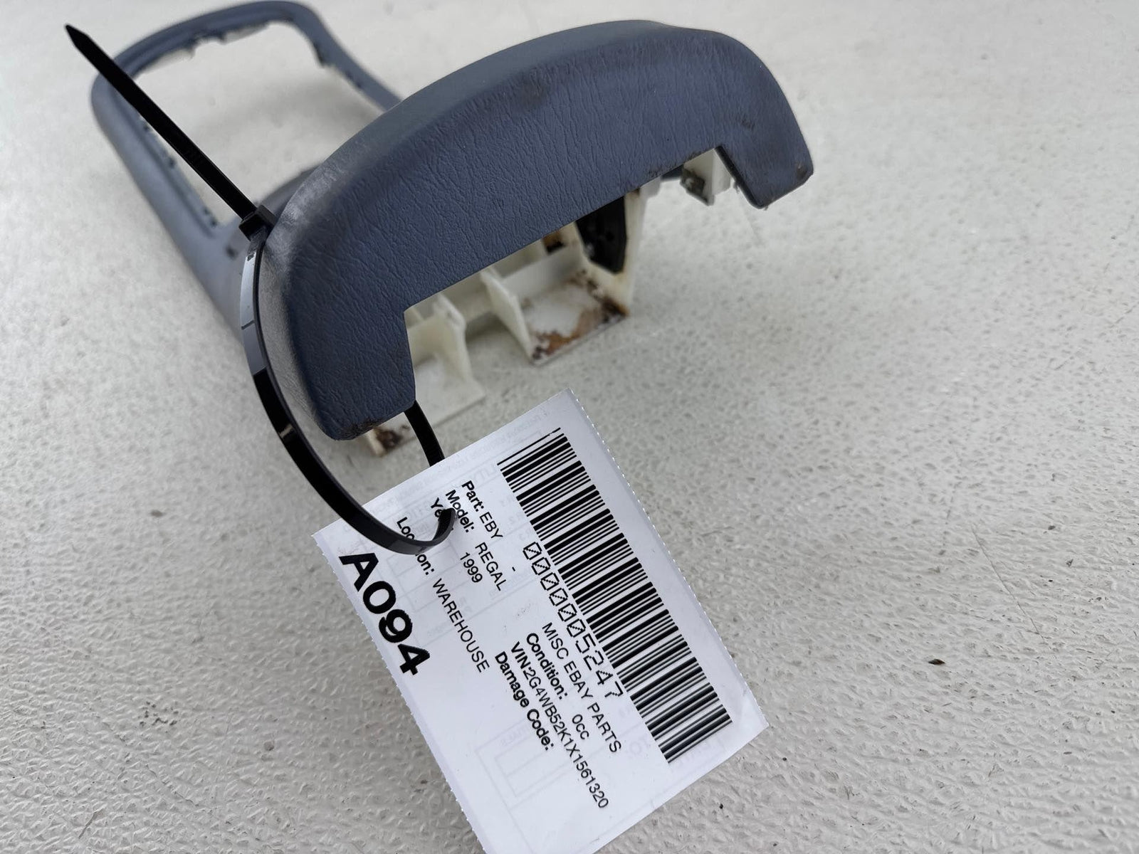 1997-2004 Buick Regal Center Console Trim Oem