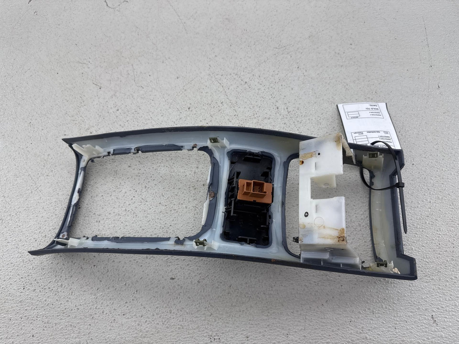1997-2004 Buick Regal Center Console Trim Oem